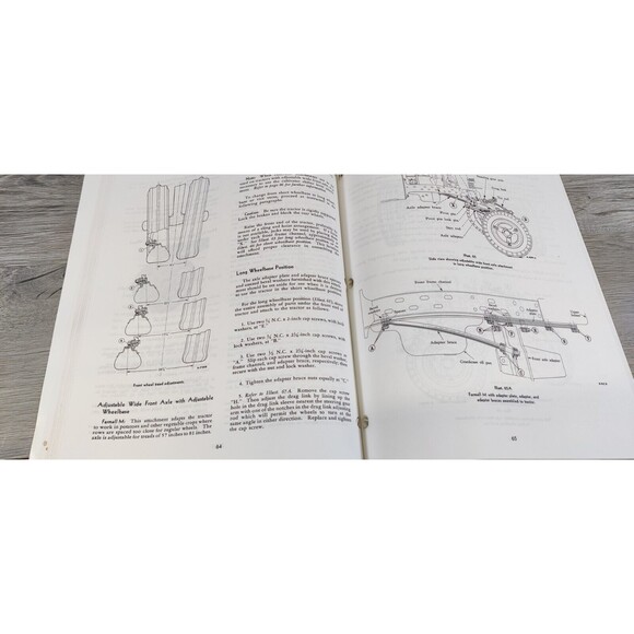 Case IH 1000420R2 M & MV Tractor Operators Manual Reprint - Picture 5 of 6